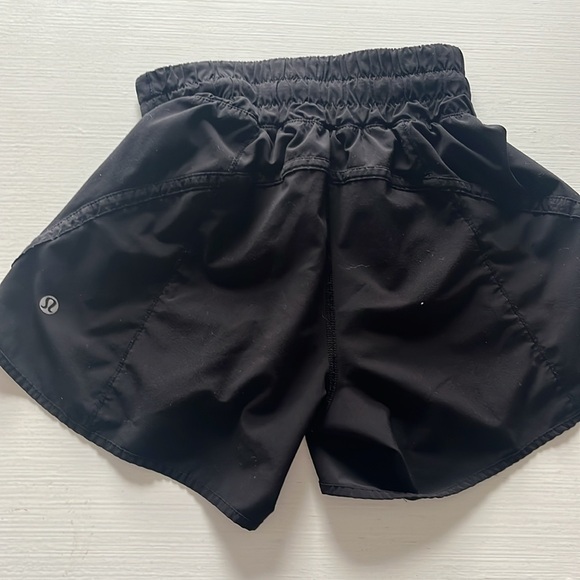 Lululemon black shorts - Picture 3 of 5
